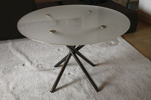 mesa contemporánea