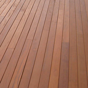 tarimas de exterior de madera de frondosa