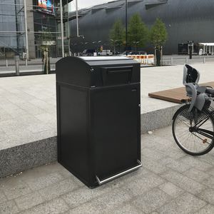 cubo de basura público