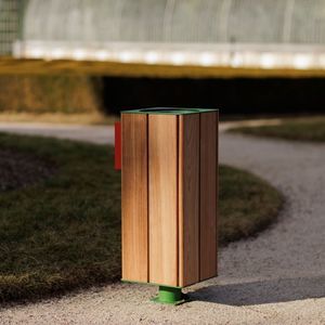 cubo de basura público