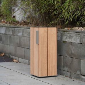cubo de basura público