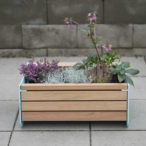 jardinera de madera aceitada