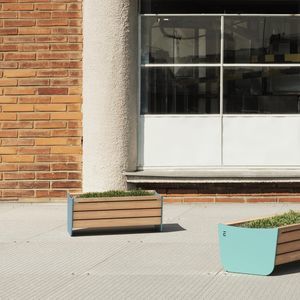 jardinera de madera aceitada