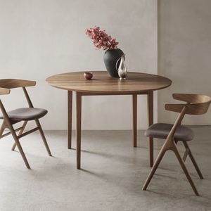 mesa de comedor contemporánea