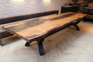 mesa de comedor contemporánea