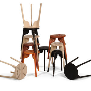 taburete de diseño escandinavo