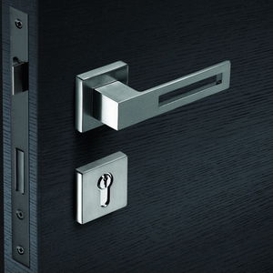 tirador de puerta