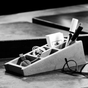 desk organizer de hormigón reforzado con fibra