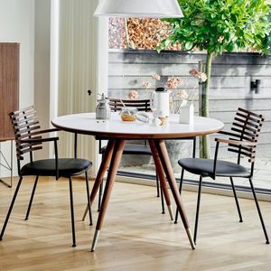 mesa de comedor contemporánea