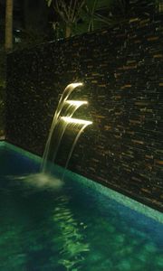 cascada para piscina