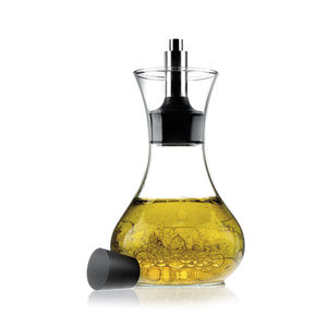 aceitera y vinagrera para uso doméstico