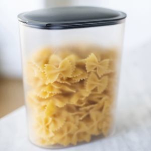 caja de almacenamiento de plástico