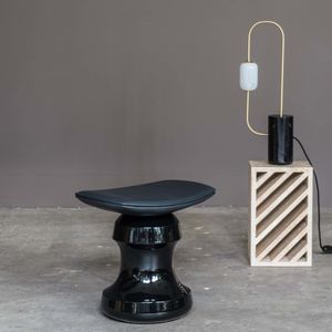 taburete contemporáneo / de cuero / de cerámica / negro