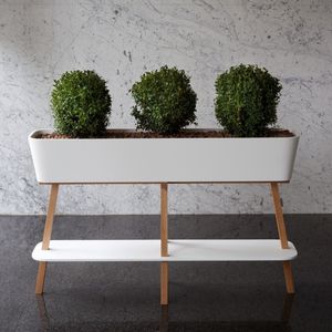 jardinera de roble