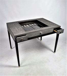 mesa de backgammon contemporánea