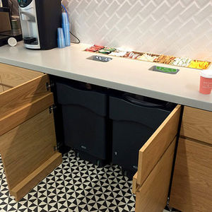cubo de basura para cocina