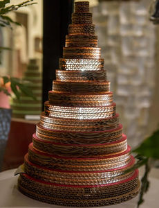escultura de cartón