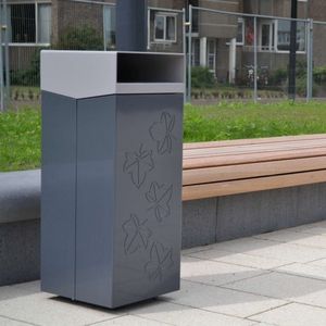 cubo de basura público
