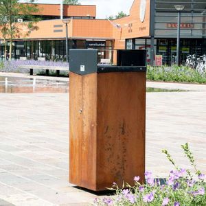 cubo de basura público