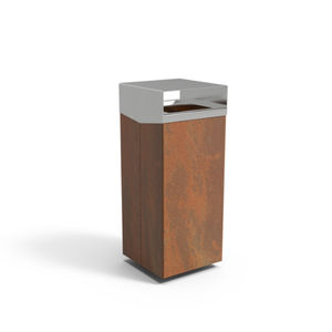 cubo de basura público