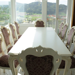 mesa de comedor de estilo francés