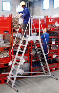 escalera con plataforma de trabajo