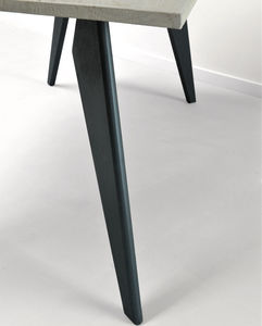 base de mesa de metal