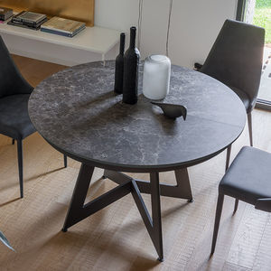 mesa de comedor contemporánea