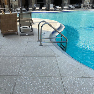 borde de piscina de hormigón