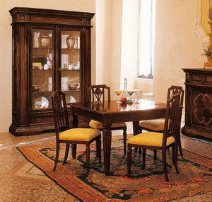 mesa de comedor clásica
