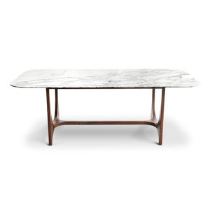 mesa de comedor de diseño escandinavo