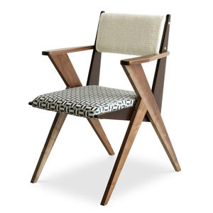 silla de diseño escandinavo