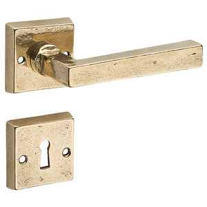 manilla para puerta / de metal / de estilo / acabado dorado