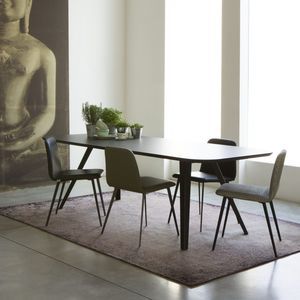 mesa de comedor contemporánea