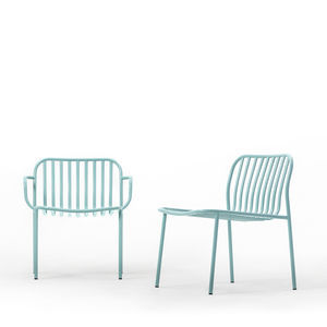 sillón de diseño minimalista