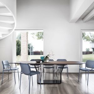 mesa contemporánea