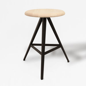 taburete de diseño industrial