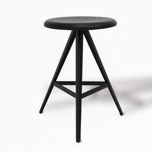 taburete de diseño escandinavo