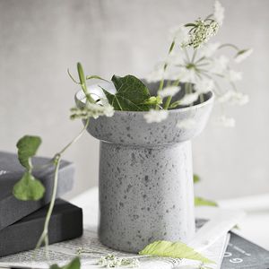 florero contemporáneo
