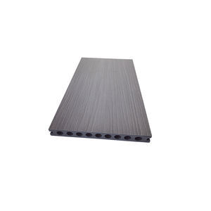 tarimas de exterior de madera compuesta