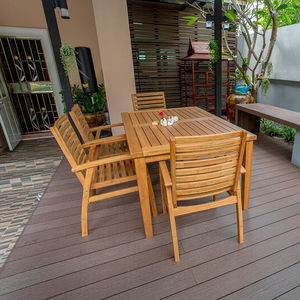 tarimas de exterior de madera compuesta