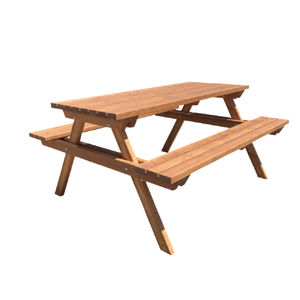 conjunto de mesa y banco clásico