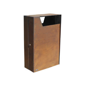 cubo de basura público