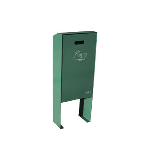 cubo de basura canino