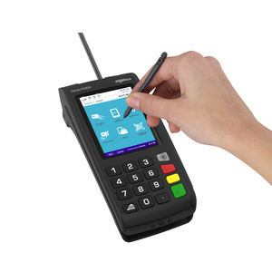 máquina de pago con pantalla digital