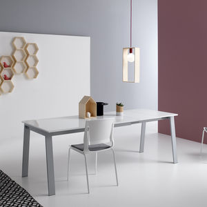 mesa contemporánea
