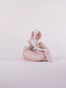 escultura de porcelana
