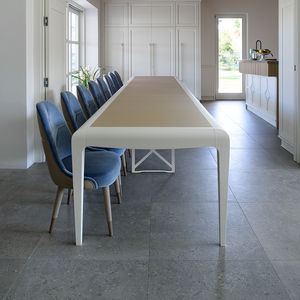 mesa de comedor contemporánea