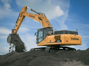 excavadora con orugas