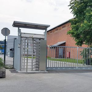 torniquete suelo-techo